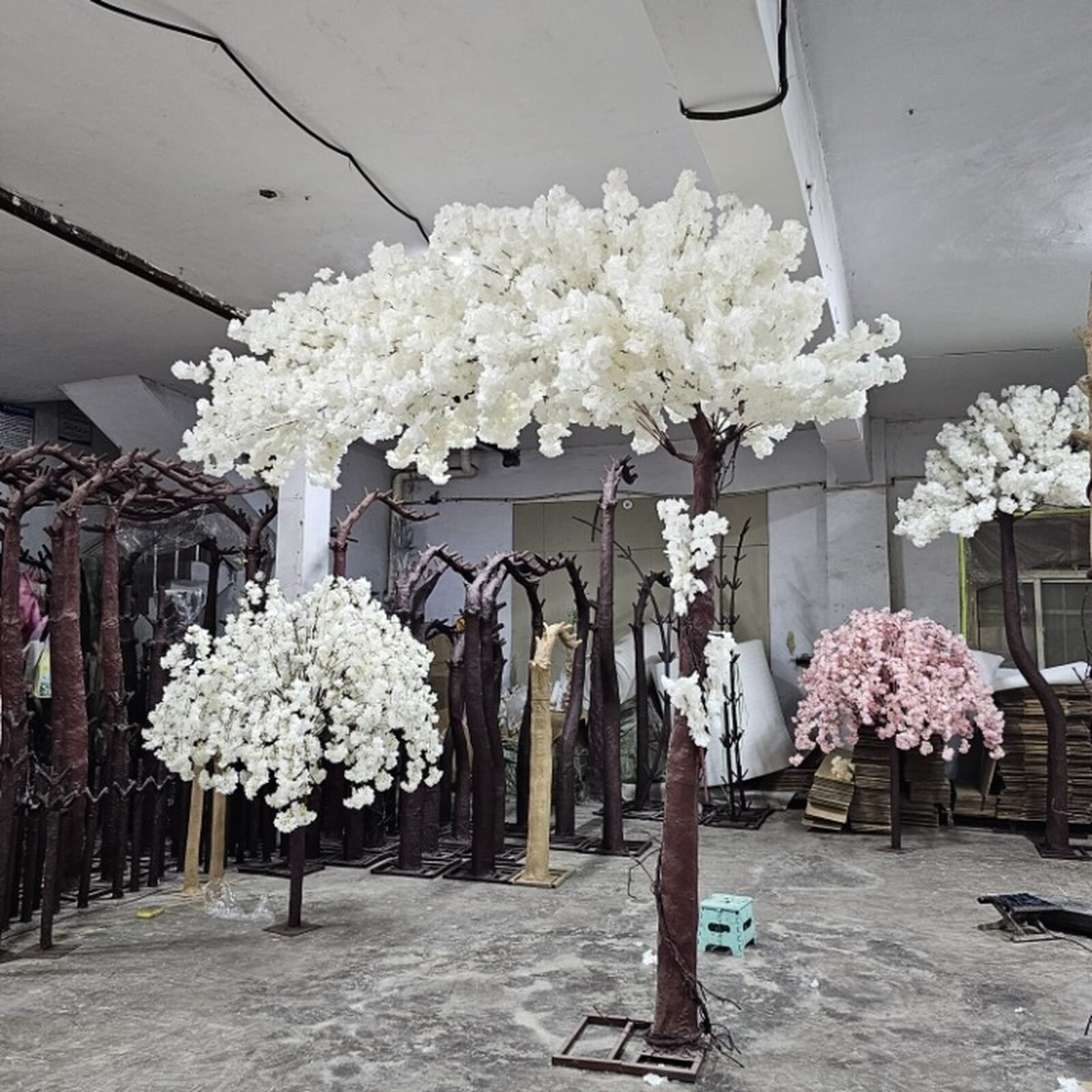 ARBOL CEREZO ARTIFICIAL 3MT DE 115 RAMAS BLANCO 300x270 CM - Imagen 6