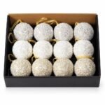SET X 12 BOLAS DORADA CHAMPAÑA Y BLANCA CON CANUTILLOS 8cm